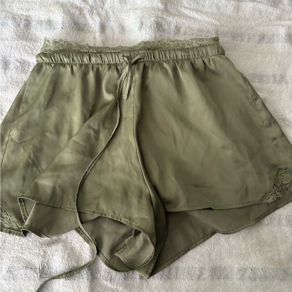 La Vie En Rose Other - La Vie En Rose High Waist Khaki Shorts